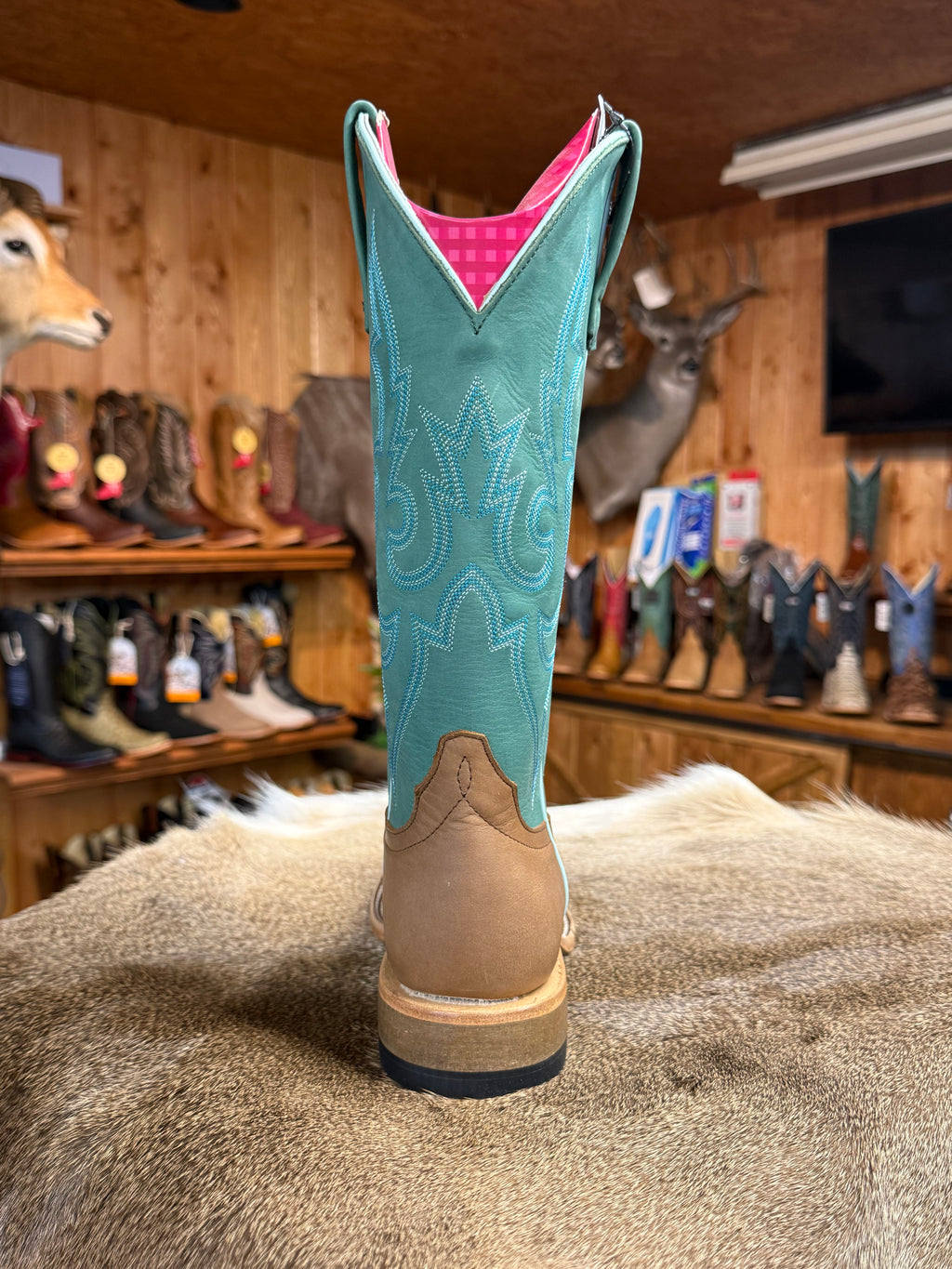 M2041 - Macie Bean Hay Girl Hay Women's Western Boots