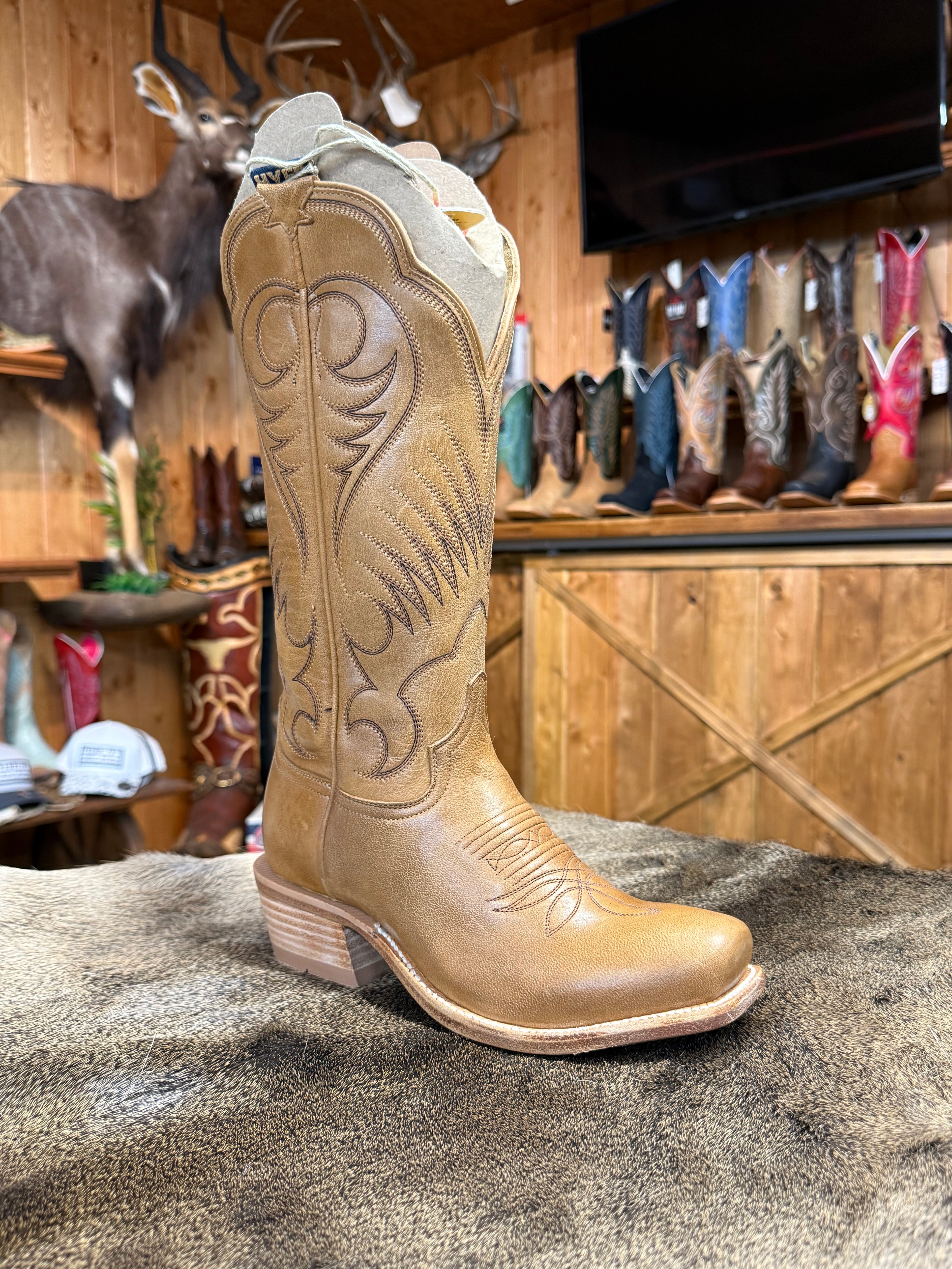 HW42008 - Hyer Leawood Tan Women's Cowboy Boots